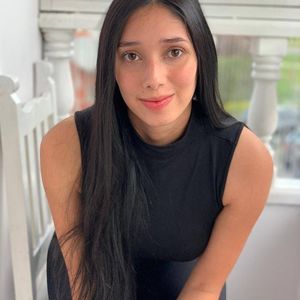 Meet your Posher, Yisel